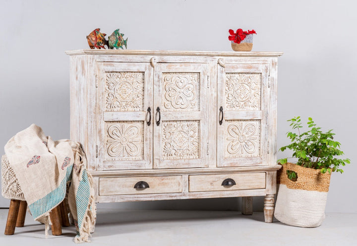 Nivara Heritage Wide Sideboard