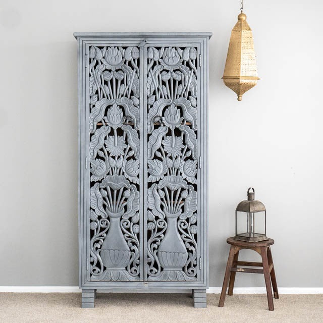 Exquisite Handcrafted Wooden Almirah
