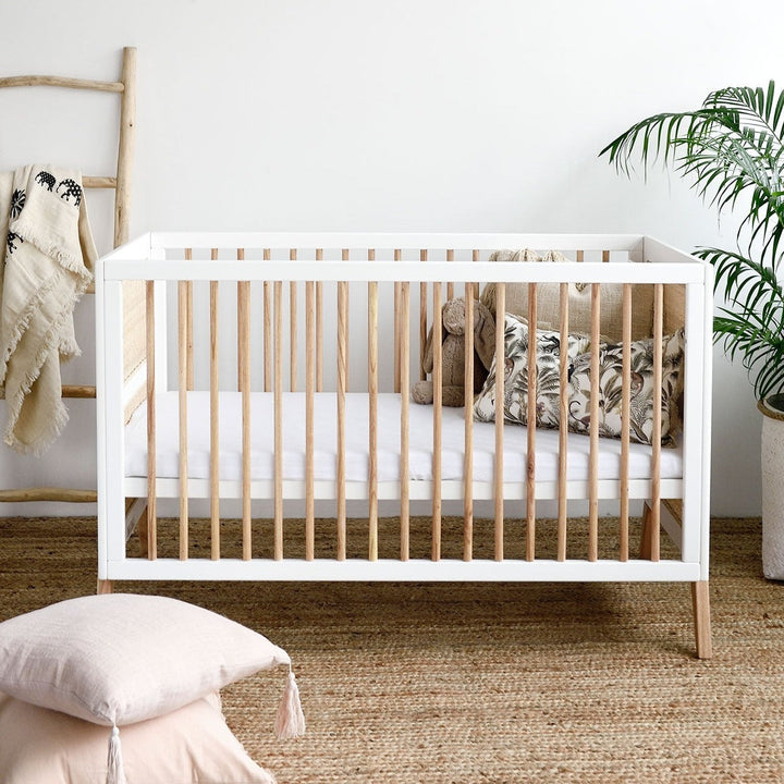 Mareila Baby Cot Bed