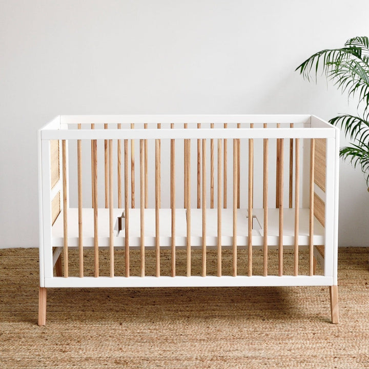 Mareila Baby Cot Bed